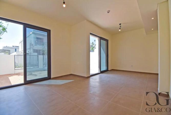 103683158 - Property Image 2