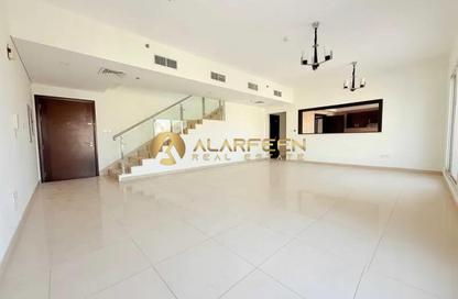 Apartment - 3 - 4 for rent in Royal JVC Building - District 10 - Jumeirah Village Circle - Dubai