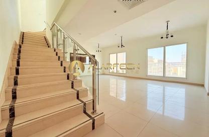 Apartment - 3 - 4 for rent in Royal JVC Building - District 10 - Jumeirah Village Circle - Dubai
