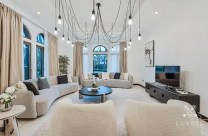 فيلا - 4 غرف نوم - 5 حمامات للايجار في M القناه المائية سعفة - فيلات القناة المائية - نخلة جميرا - دبي