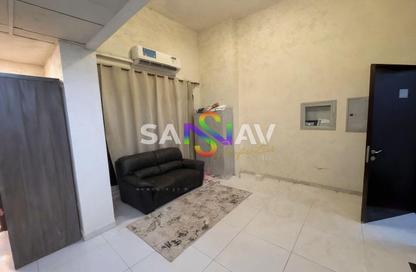 Apartment - 1 Bedroom - 1 Bathroom for rent in Al Helal Al Zahaby Building 2 - International City Phase 2 - Al Warsan 4 - Al Warsan - Dubai Apartment - 1 Bedroom - 1 Bathroom for rent in Al Helal Al Zahaby Building 2 - International City Phase 2 - Al Warsan 4 - Al Warsan - Dubai