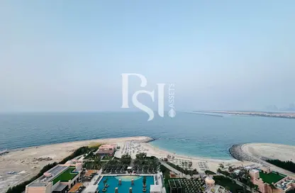 Apartment - 4 Bedrooms - 6 Bathrooms for sale in Fairmont Marina Residences - The Marina - Abu Dhabi