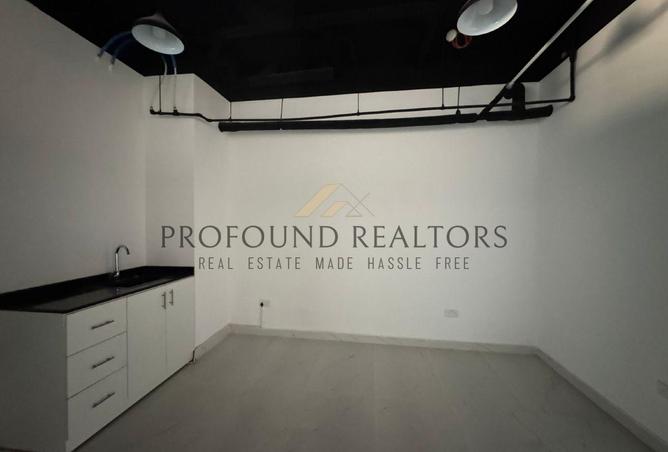 127012126 - Property Image 2