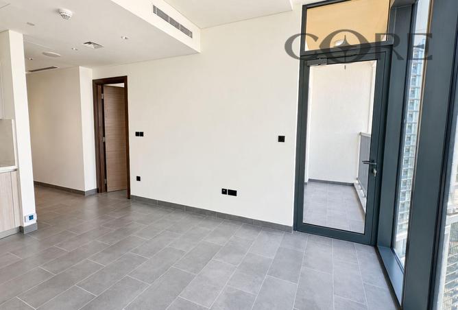 HIGH FLOOR | MULTIPLE CHEQUES | PERFECT CONDITION photo 2