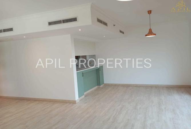 3 bedroom | Golf course view | Vacant | Chiller free photo 3