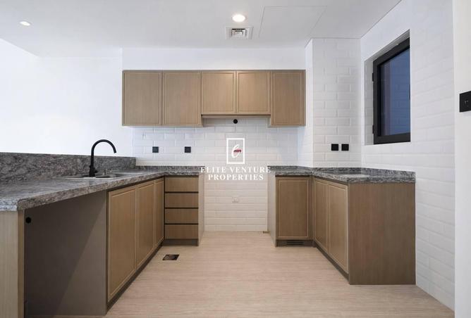 93997945 - Property Image 3