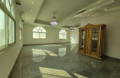 Villa - 4 - 6 for rent in Umm Suqeim 2 Villas - Umm Suqeim 2 - Umm Suqeim - Dubai Villa - 4 - 6 for rent in Umm Suqeim 2 Villas - Umm Suqeim 2 - Umm Suqeim - Dubai