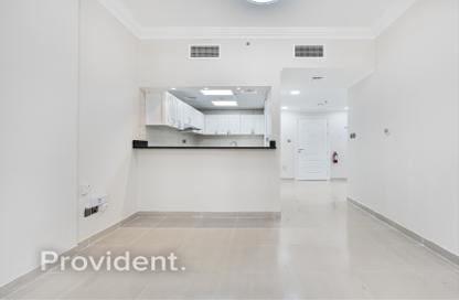Apartment - 1 Bedroom - 2 Bathrooms for rent in Manchester Tower - Dubai Marina - Dubai