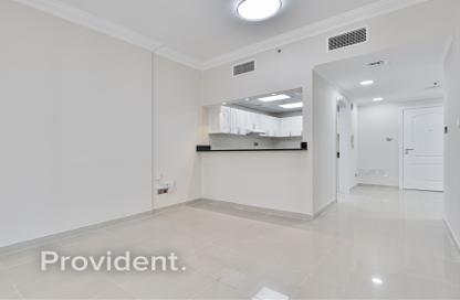 Apartment - 1 Bedroom - 2 Bathrooms for rent in Manchester Tower - Dubai Marina - Dubai