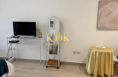 Apartment - Studio - 1 for rent in Bloom Towers B - Bloom Towers - District 10 - Jumeirah Village Circle - Dubai