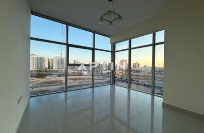 Apartment - 2 - 3 for rent in Alza 11 - Dubai Land Residence Complex - Dubai Apartment - 2 - 3 for rent in Alza 11 - Dubai Land Residence Complex - Dubai