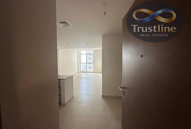 74623715 - Property Image 2