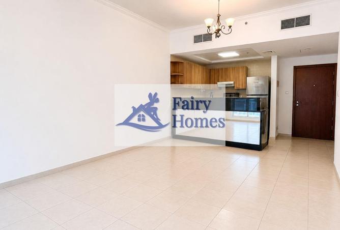 Unfurnished 1 Bed for Rent with Burj Khalifa View photo 2