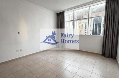 Apartment - 1 Bedroom - 2 Bathrooms for rent in Burj Al Nujoom - Downtown Dubai - Dubai