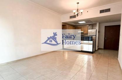 Apartment - 1 Bedroom - 2 Bathrooms for rent in Burj Al Nujoom - Downtown Dubai - Dubai