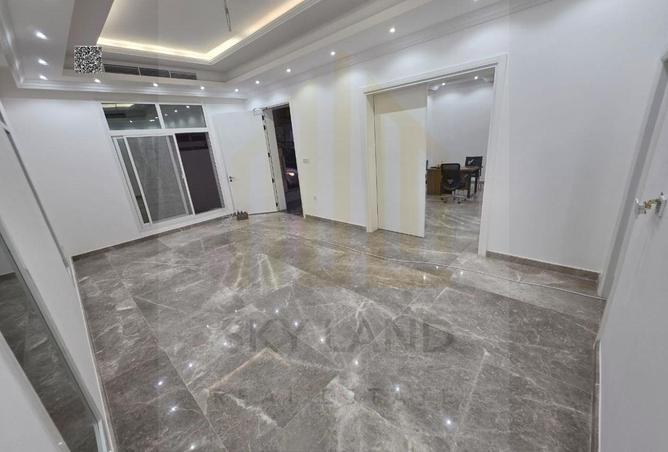 137868983 - Property Image 2