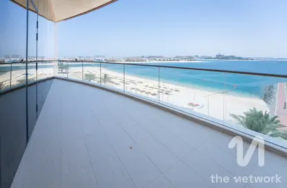 Apartment - 3 Bedrooms - 4 Bathrooms for sale in Tanzanite - Tiara Residences - Palm Jumeirah - Dubai
