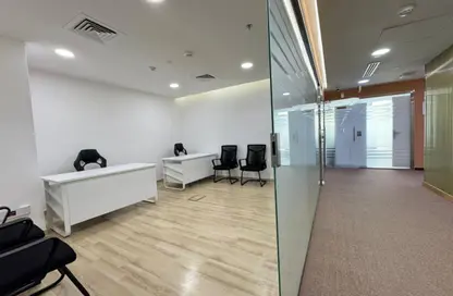 مكتب - استوديو - 4 حمامات للايجار في شارع حمدان - أبوظبي