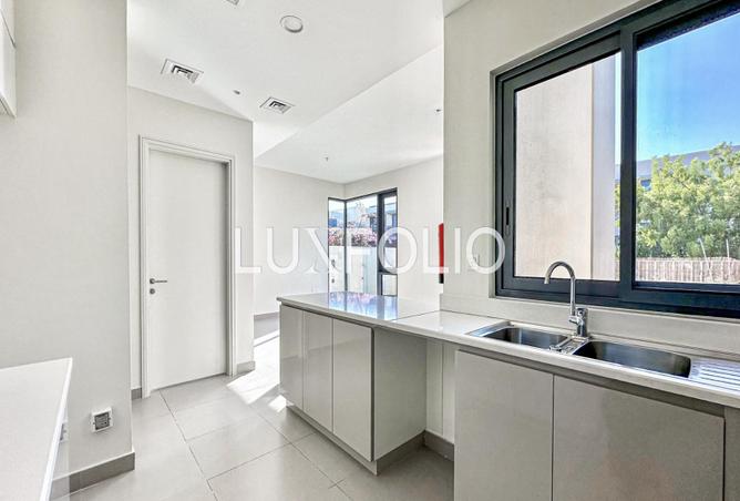 54925865 - صورة العقار 3