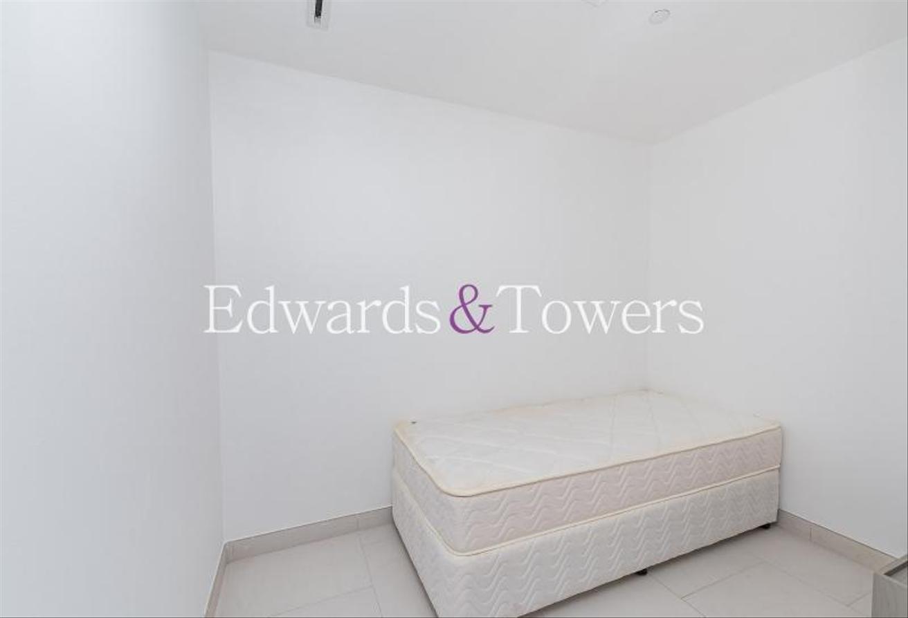 Fully Furnished | Beach Access | Vacant photo 12