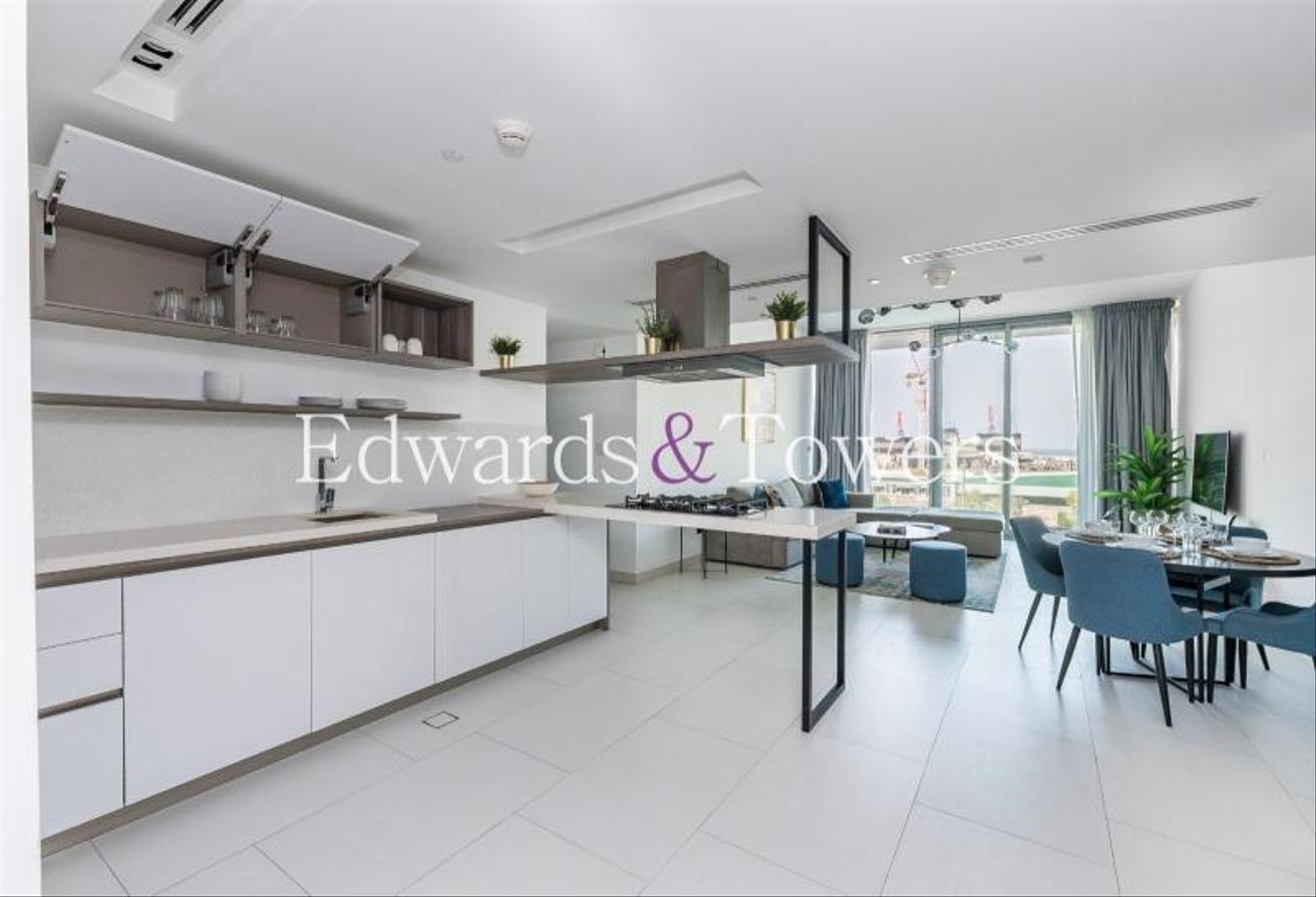 Fully Furnished | Beach Access | Vacant photo 4