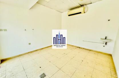Shop - Studio for rent in Muwailih Building - Muwaileh - Sharjah