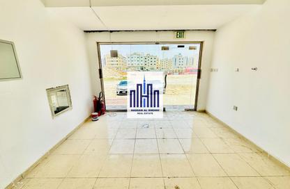Shop - Studio for rent in Muwailih Building - Muwaileh - Sharjah