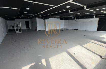 Shop - Studio - 1 Bathroom for rent in International Airport Area - Deira - Dubai