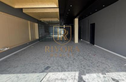 Shop - Studio - 1 Bathroom for rent in International Airport Area - Deira - Dubai