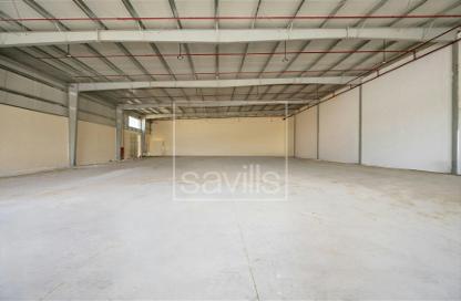 Warehouse - Studio for rent in Al Jlail - Al Sajaa - Sharjah