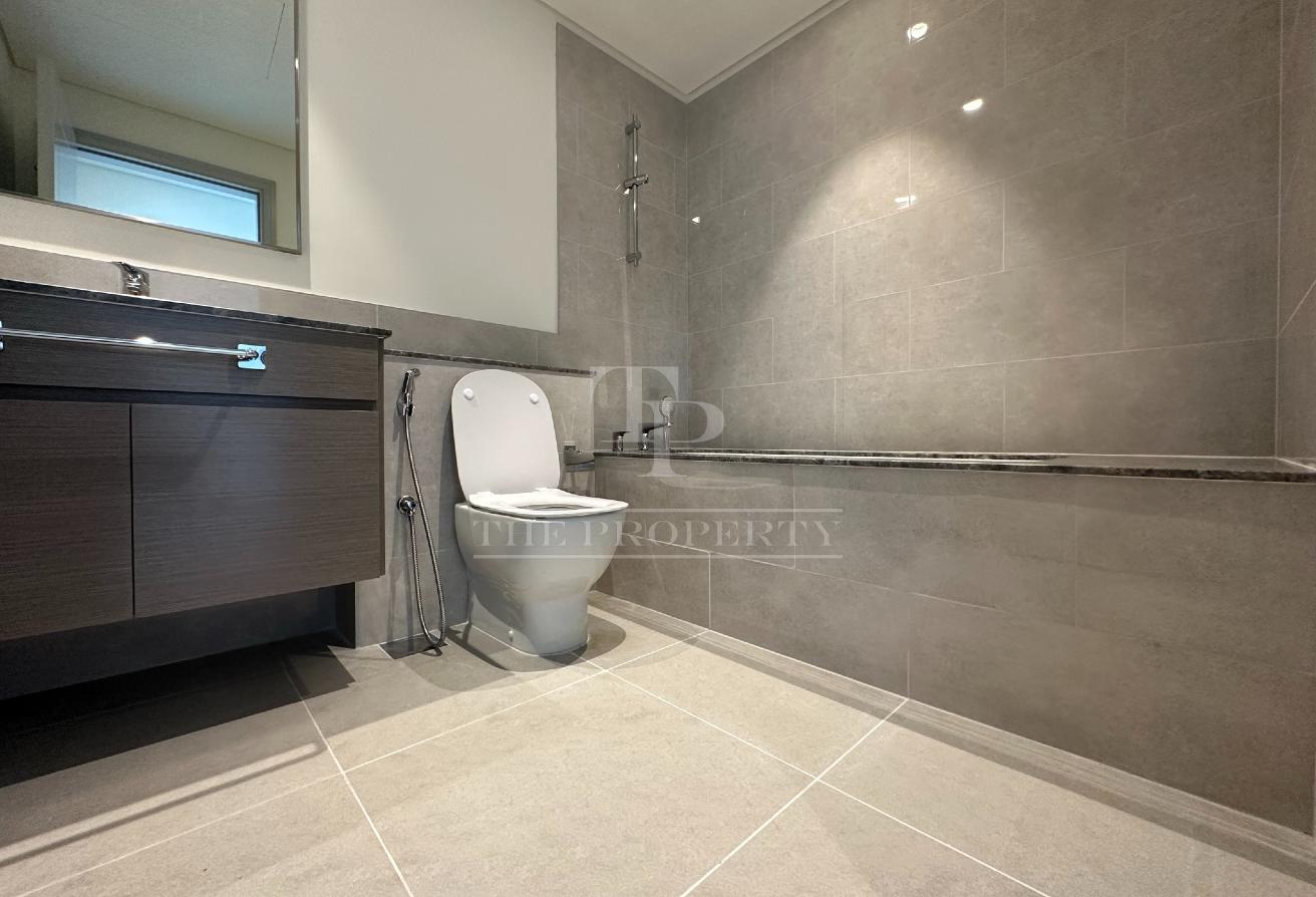 Exclusively Managed | City Views | Unfurnished photo 14