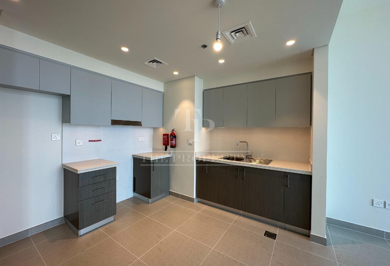 Exclusively Managed | City Views | Unfurnished photo 7
