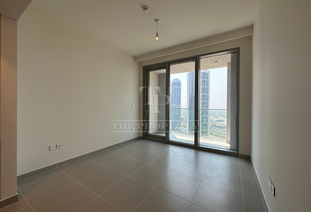 Exclusively Managed | City Views | Unfurnished photo 3