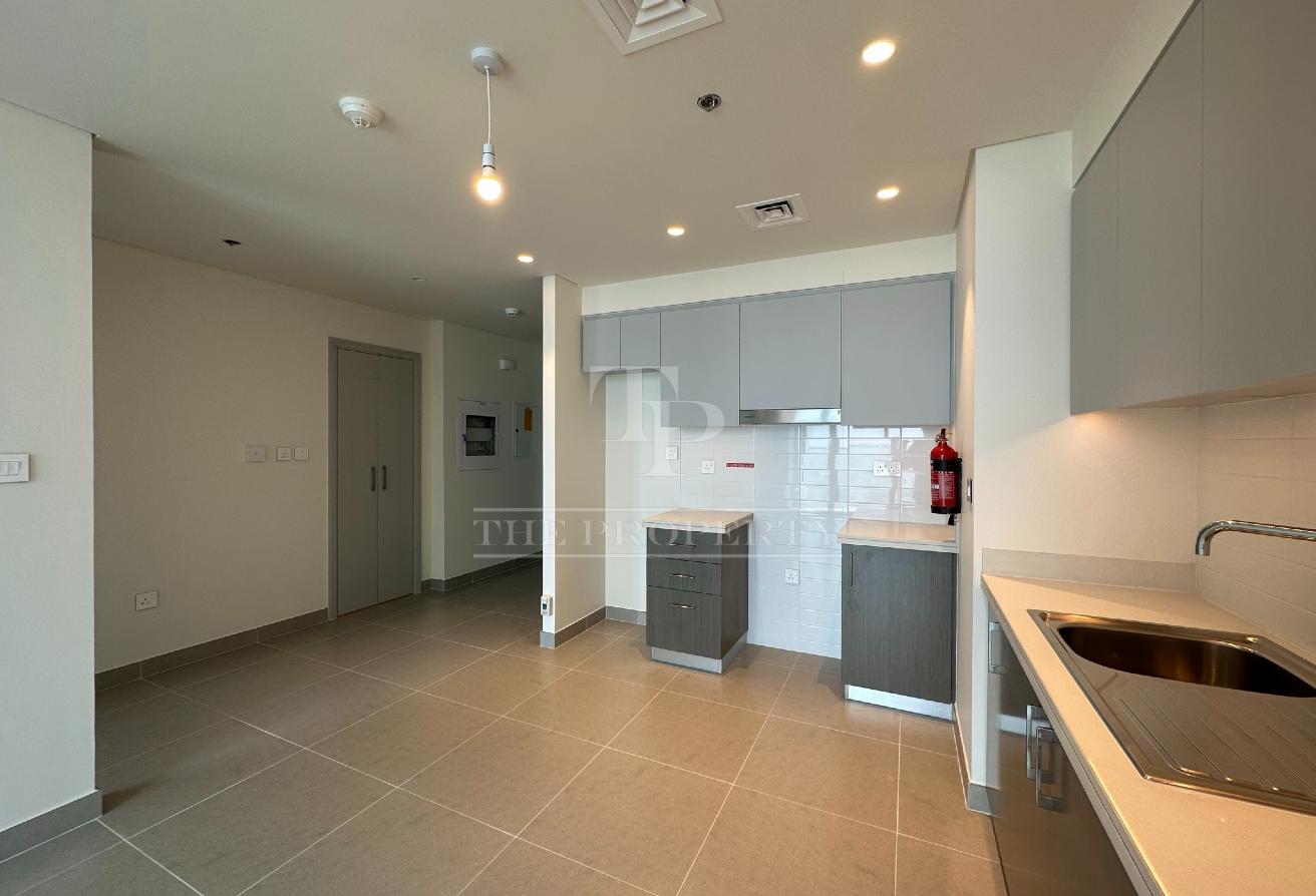 Exclusively Managed | City Views | Unfurnished photo 8