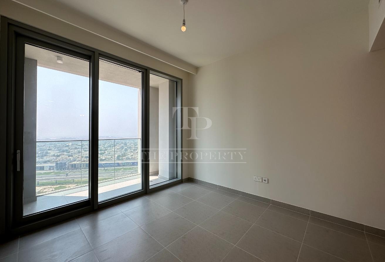 Exclusively Managed | City Views | Unfurnished photo 4