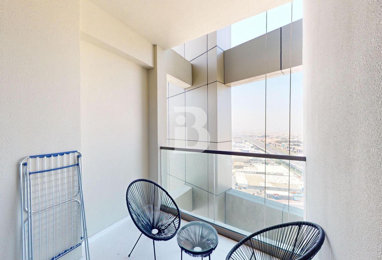 Prime Location | ready to move | Fully Furnished photo 14