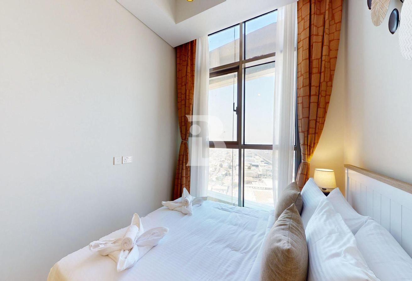 Prime Location | ready to move | Fully Furnished photo 9