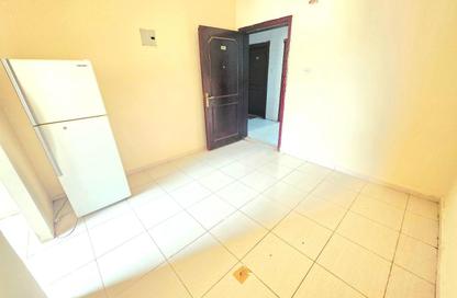 Apartment - Studio - 1 Bathroom for rent in Fire Station Road - Muwaileh - Sharjah