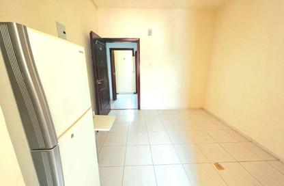 Apartment - Studio - 1 Bathroom for rent in Fire Station Road - Muwaileh - Sharjah