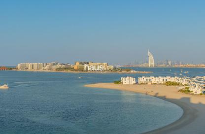 Apartment - 1 Bedroom - 2 Bathrooms for rent in Al Haseer - Shoreline Apartments - Palm Jumeirah - Dubai