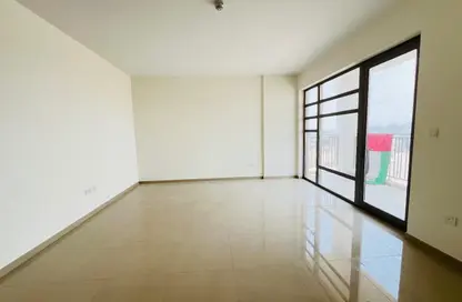 شقة - 2 غرف نوم - 2 حمامات للبيع في ورود 2 - الزاهية - تجارية مويلح - الشارقة