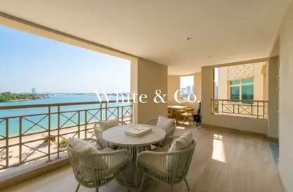 Apartment - 2 Bedrooms - 3 Bathrooms for rent in Al Sultana - Shoreline Apartments - Palm Jumeirah - Dubai