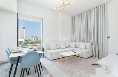 شقة - 2 غرف نوم - 2 حمامات للايجار في بن غاطي روز - منطقة 15 - قرية جميرا الدائرية - دبي