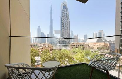 Apartment - 2 Bedrooms - 2 Bathrooms for rent in Burj Royale - Downtown Dubai - Dubai