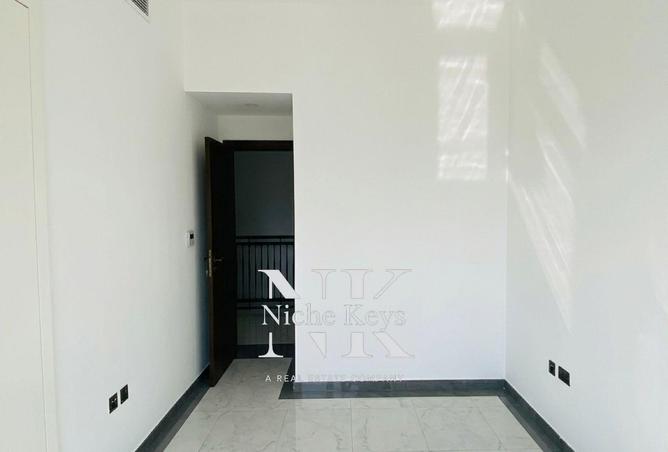 71118384 - Property Main Image