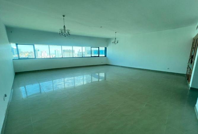 2PJ7Gap4hwu - Property Main Image