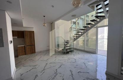Duplex - 2 Bedrooms - 3 Bathrooms for rent in Oasis 2 - Oasis Residences - Masdar City - Abu Dhabi Duplex - 2 Bedrooms - 3 Bathrooms for rent in Oasis 2 - Oasis Residences - Masdar City - Abu Dhabi