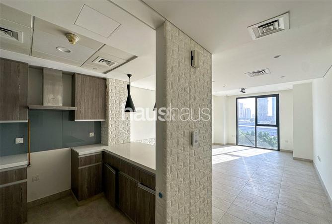 Spacious Layout | High Floor | 12 cheques | Maids photo 3