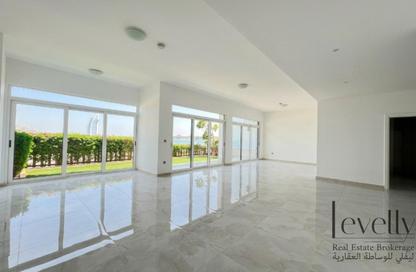 Villa - 5 Bedrooms - 6 Bathrooms for rent in Palma Residences - Palm Jumeirah - Dubai