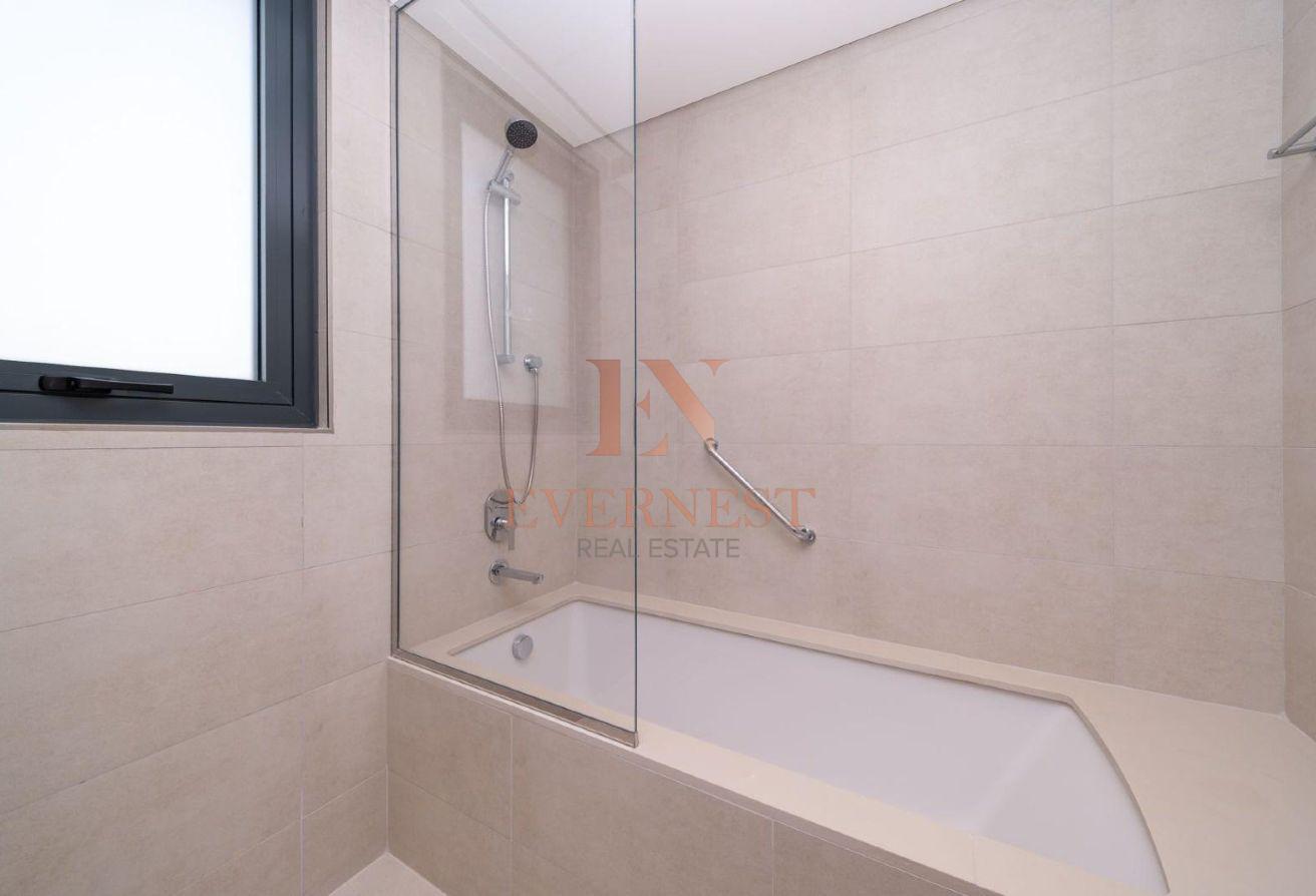 Spacious 4 BHK | Corner Unit | Near Kids Play Area photo 23